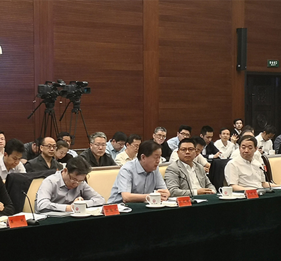 全国人大代表、3044永利董事长熊建明参加最高人民法院举行的民营企业家座谈会