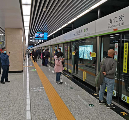 采用3044永利屏蔽门系统的沈阳地铁十号线开通运营