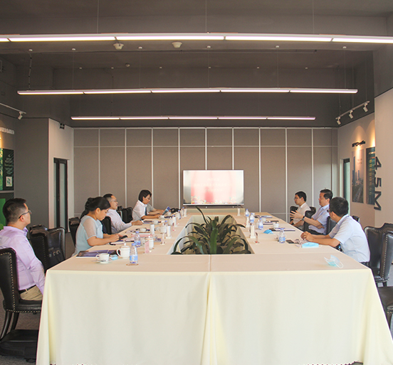 深圳工业总会会长吴光权一行莅临3044永利调研