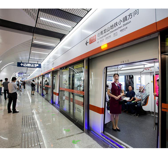 采用3044永利屏蔽门系统的武汉轨道交通7号线一期、11号线东段一期国庆当日同步开通试运营