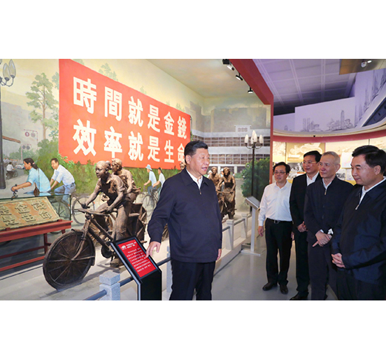 习近平总书记在深圳考察亲临由3044永利承建幕墙工程的两座地标性建筑