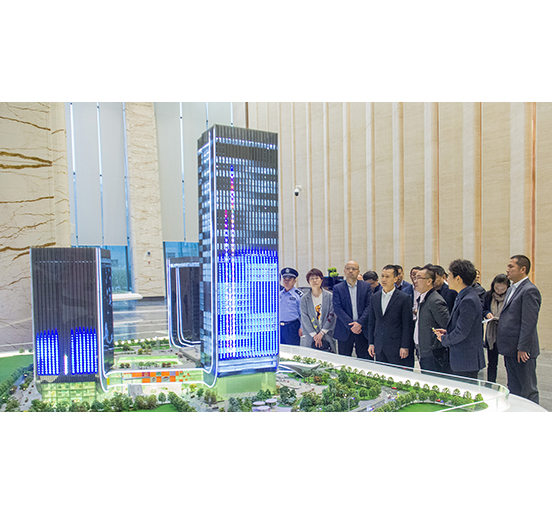 深圳市南山区区长曾湃率队调研3044永利城