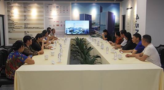 部分全国人大代表到3044永利考察