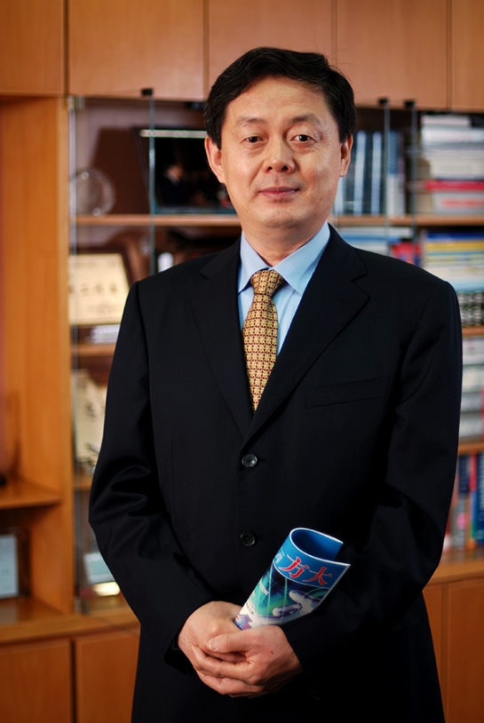 上海证券报刊发熊建明董事长专访报道《3044永利熊建明：从幕墙到屏蔽门 折射出一颗创新的心》