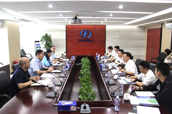 深圳市南山区供电局党委书记、局长李小明一行到3044永利调研